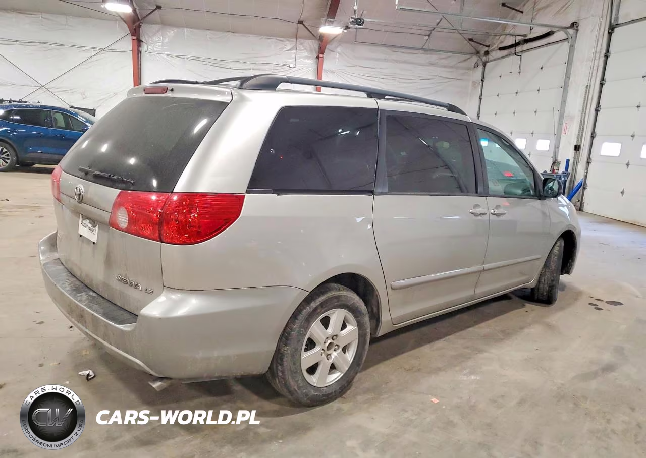 2010 Toyota Sienna Le 7-Passenger VIN:5TDKK4CC8AS316857 - 3