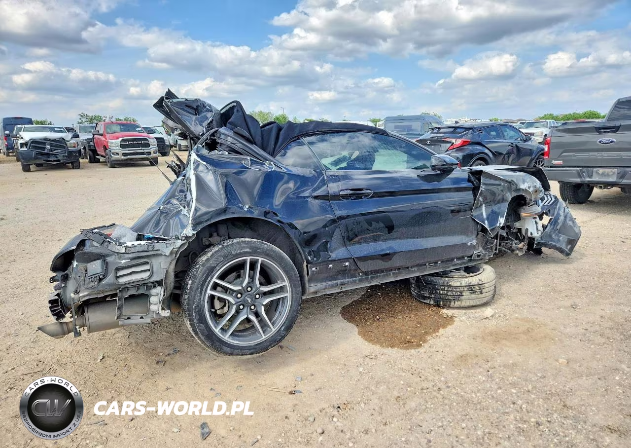 2021 Ford Mustang VIN:1FATP8UH2M5120694 - 3