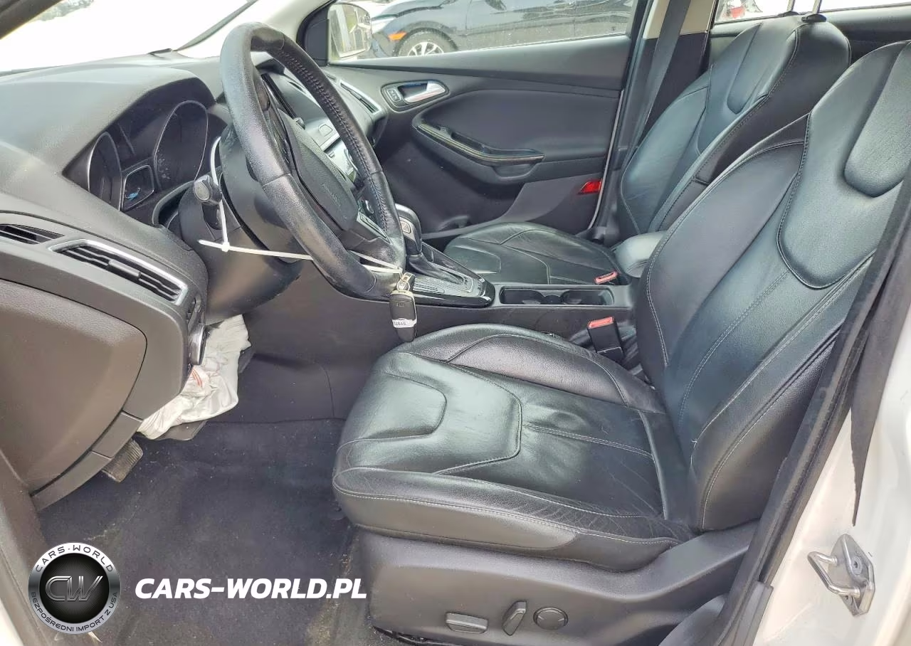 2016 Ford Focus Titanium VIN:1FADP3J22GL378298 - 7