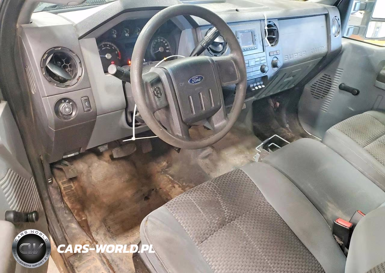 2016 Ford F250 Super Duty Box Truck VIN:1FDBF2B61GED17640 - 8