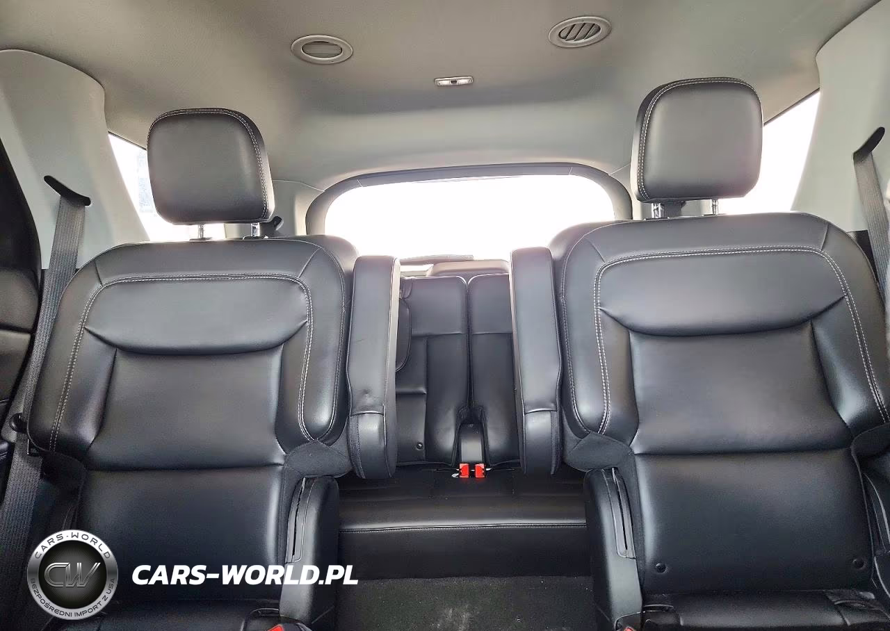2021 Ford Explorer Xlt VIN:1FMSK8DH3MGB18814 - 10
