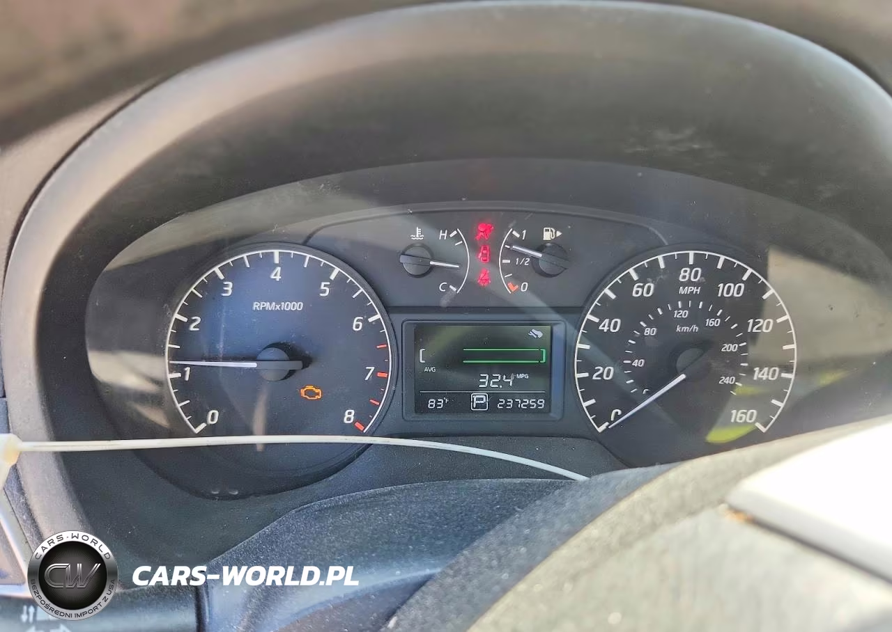 2014 Nissan Sentra S VIN:3N1AB7AP8EY243896 - 9