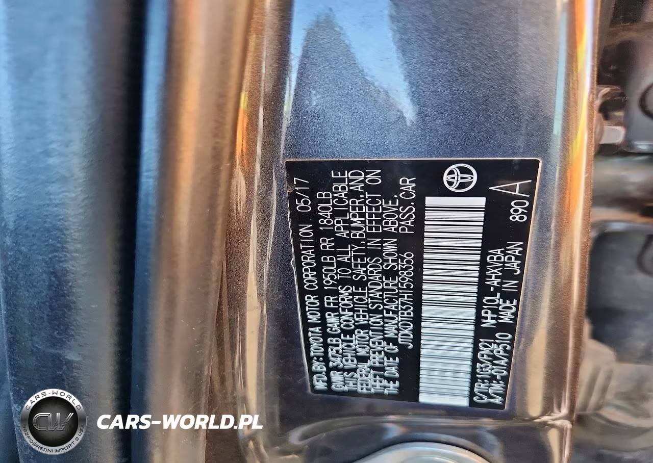 2017 Toyota Prius C Two VIN:JTDKDTB37H1598356 - 12