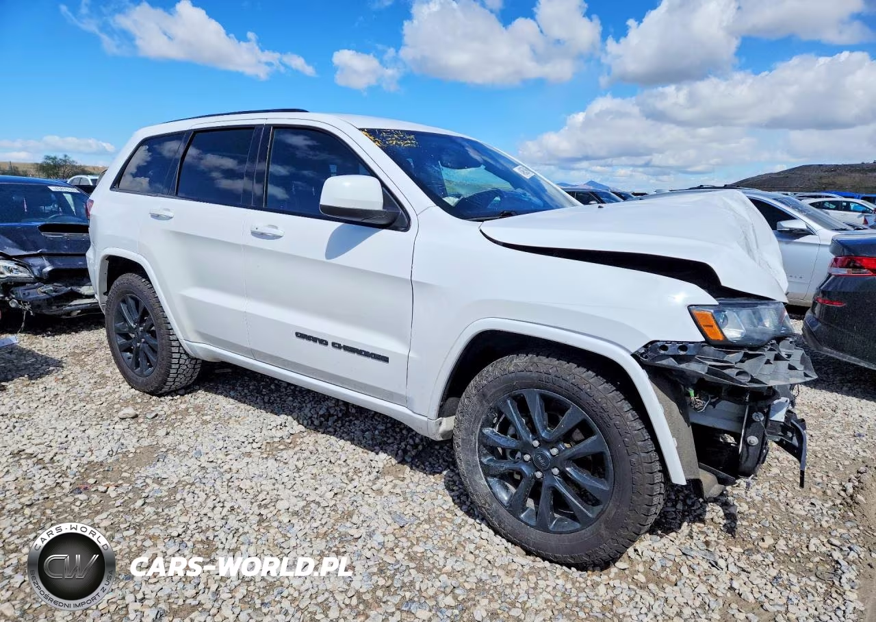 2019 Jeep Grand Cherokee Laredo VIN:1C4RJFAG5KC554235 - 4