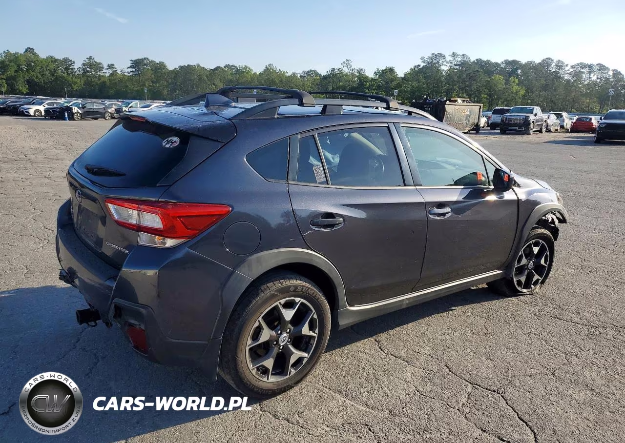 2018 Subaru Crosstrek Premium VIN:JF2GTABCXJ8206675 - 3
