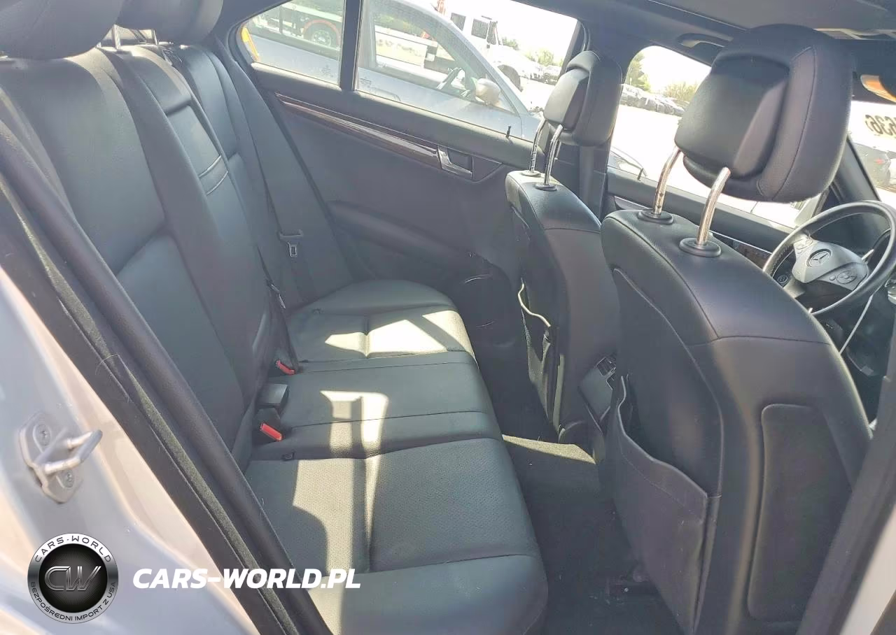 2011 Mercedes-Benz C 300 4Matic VIN:WDDGF8BB1BR148348 - 10