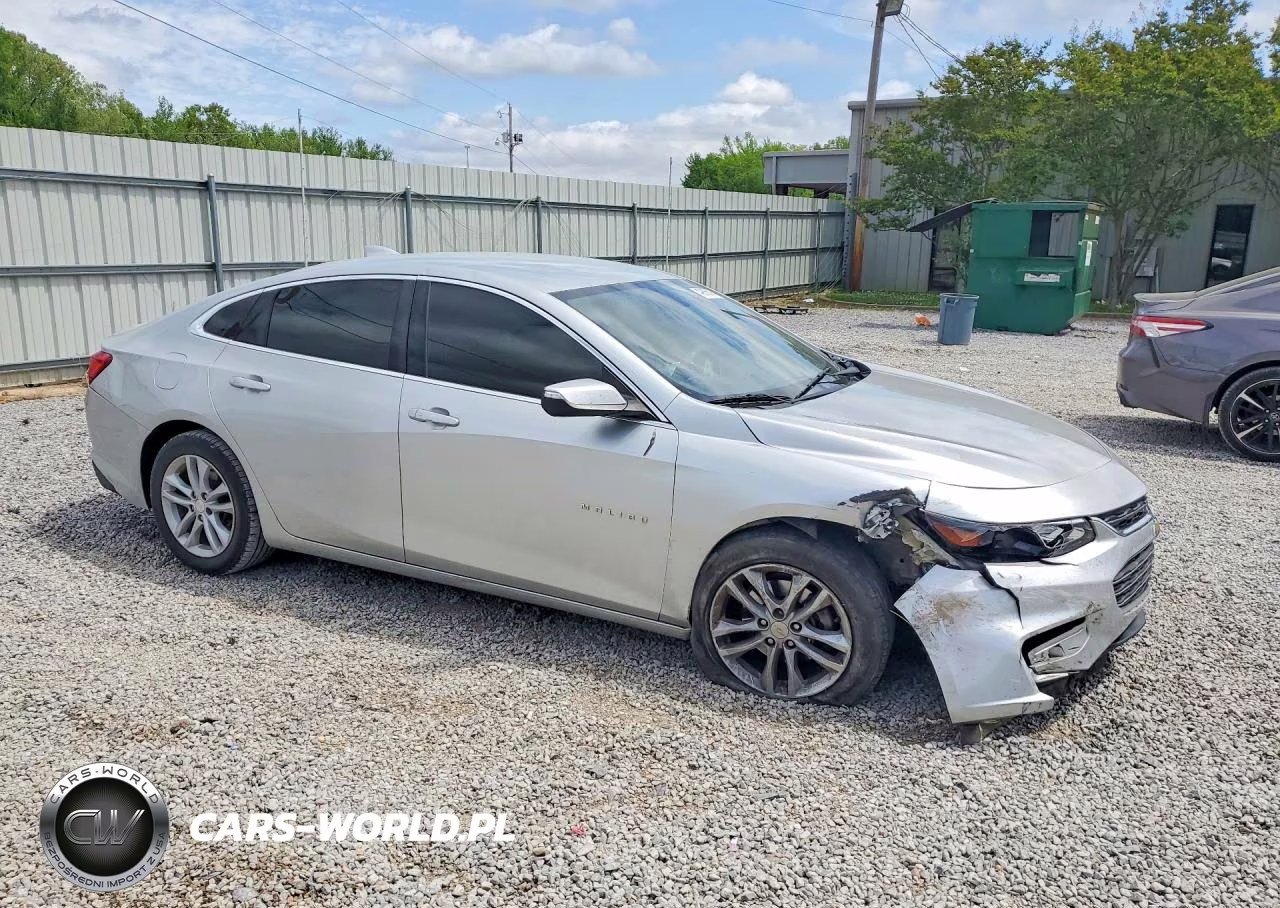 2017 Chevrolet Malibu Lt VIN:1G1ZE5ST5HF165668 - 4