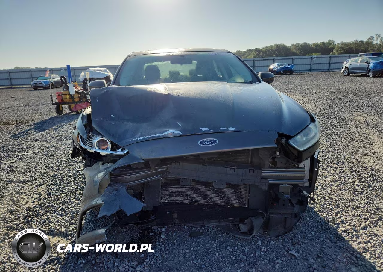 2015 Ford Fusion S VIN:3FA6P0G7XFR117561 - 5