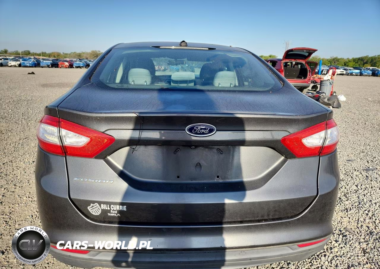 2015 Ford Fusion S VIN:3FA6P0G7XFR117561 - 6