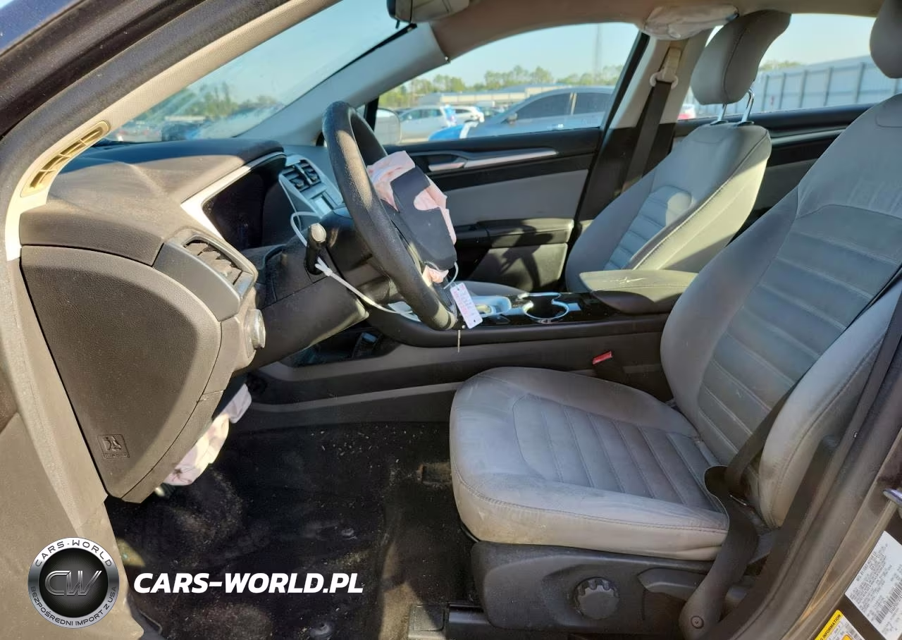 2015 Ford Fusion S VIN:3FA6P0G7XFR117561 - 7