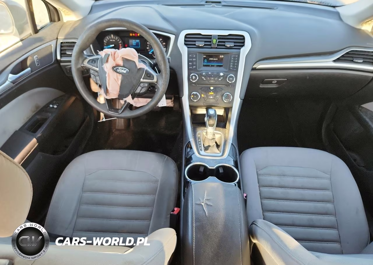2015 Ford Fusion S VIN:3FA6P0G7XFR117561 - 8