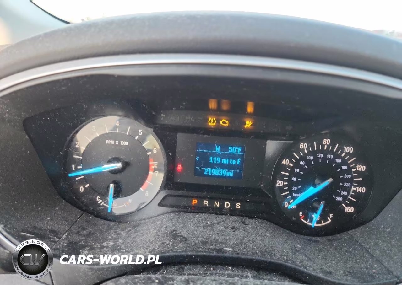 2015 Ford Fusion S VIN:3FA6P0G7XFR117561 - 9