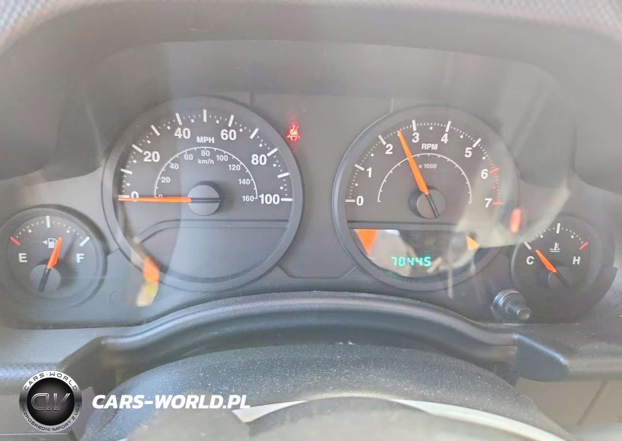 2007 Jeep Wrangler X VIN:1J4FA24197L148916 - 9