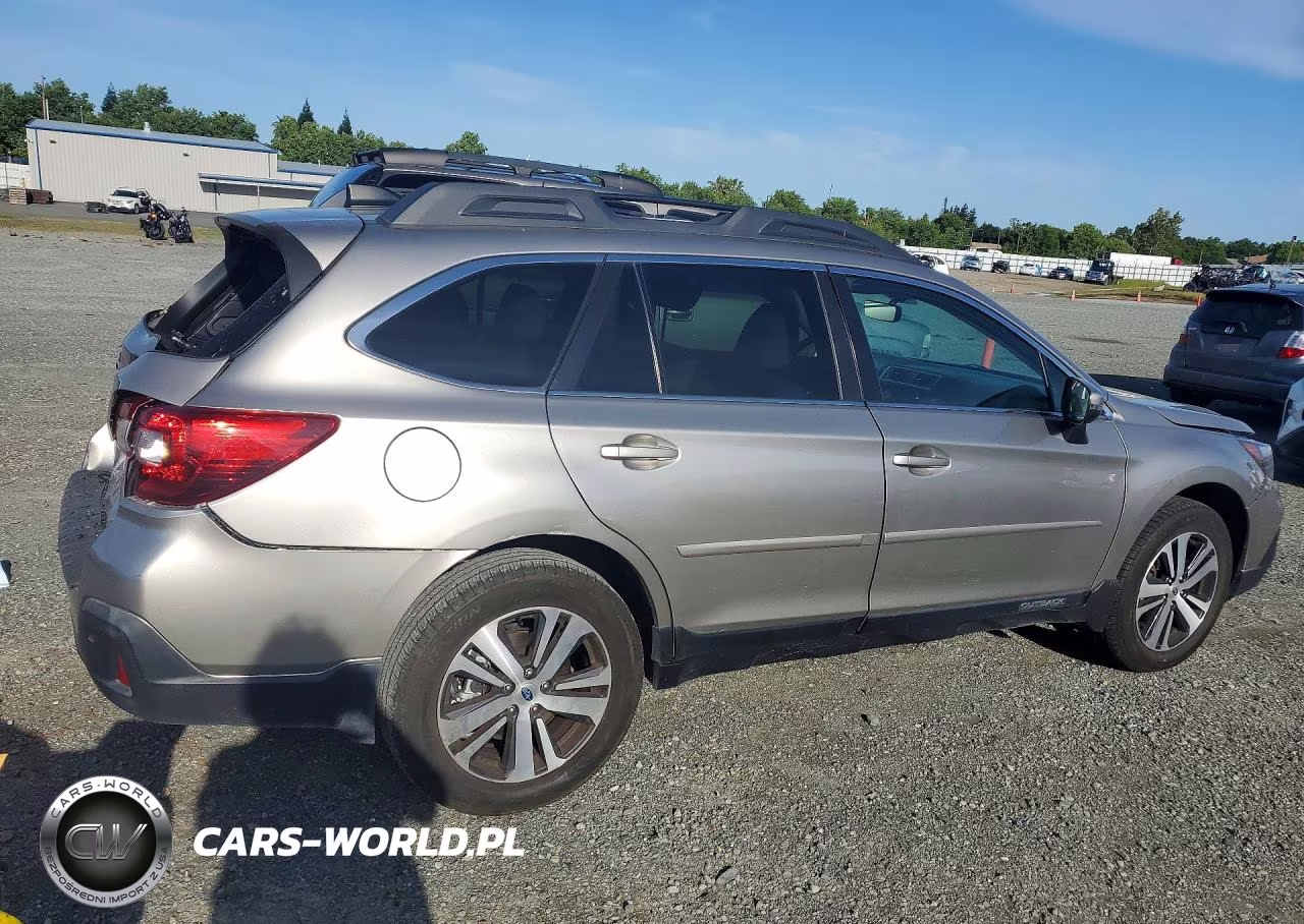 2018 Subaru Outback 2.5I Limited VIN:4S4BSANC6J3348957 - 3
