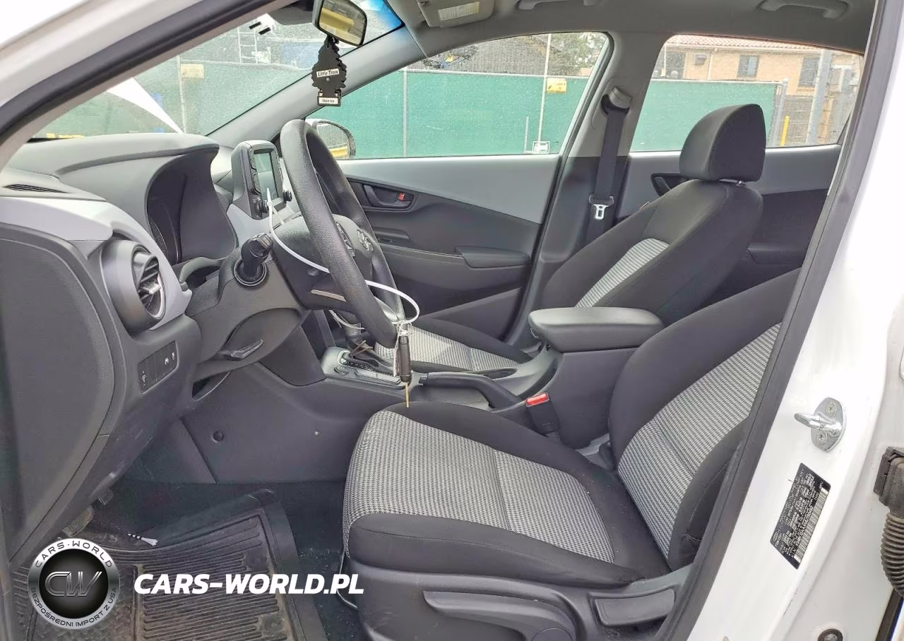2021 Hyundai Kona Se VIN:KM8K12AAXMU750492 - 7