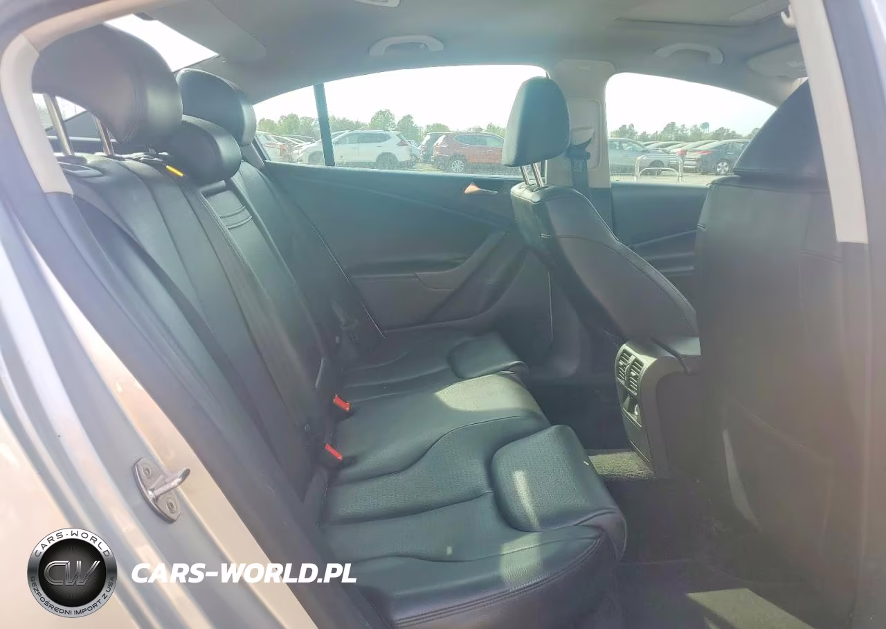 2010 Volkswagen Passat Komfort VIN:WVWJK7AN5AE139790 - 10
