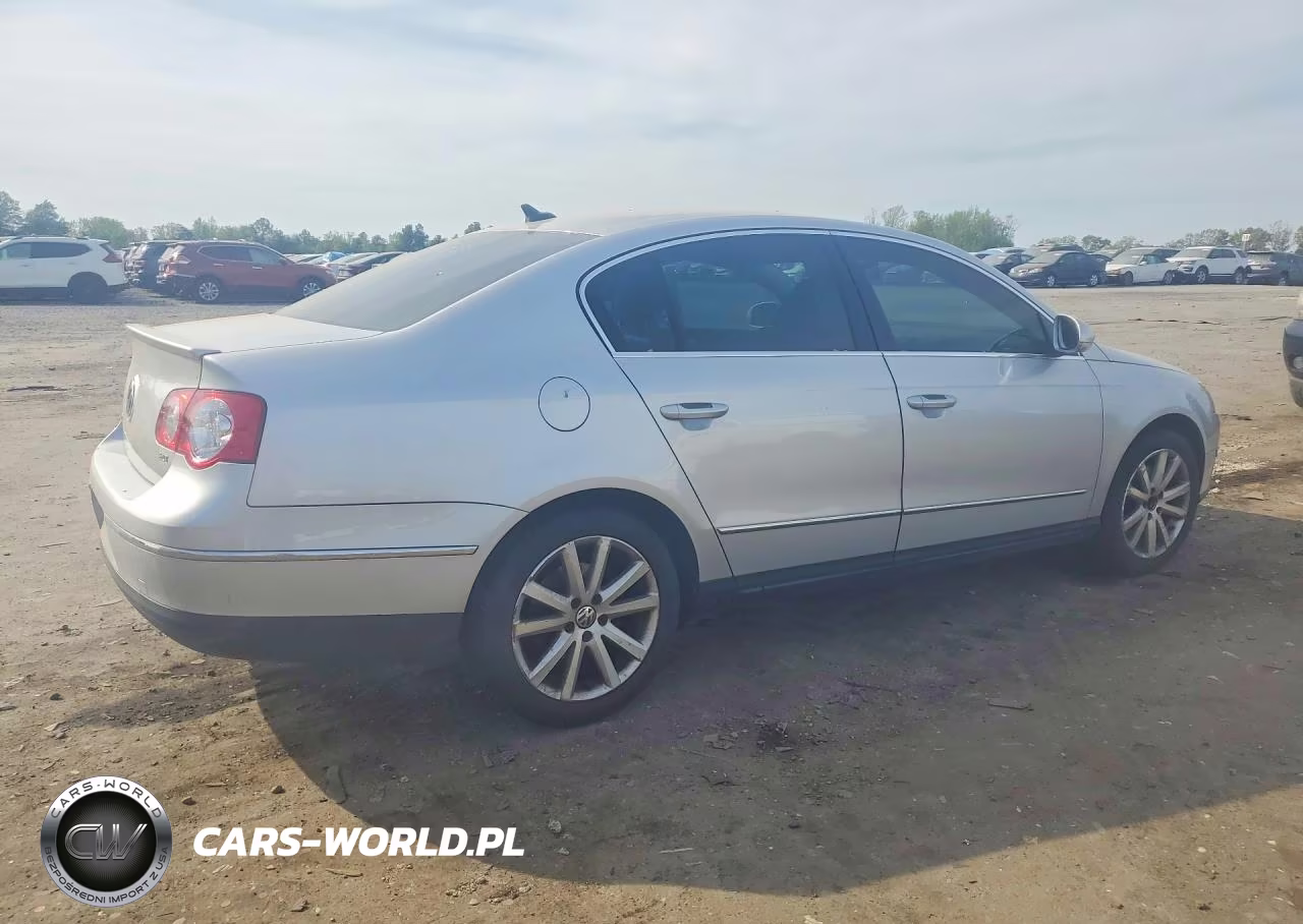 2010 Volkswagen Passat Komfort VIN:WVWJK7AN5AE139790 - 3