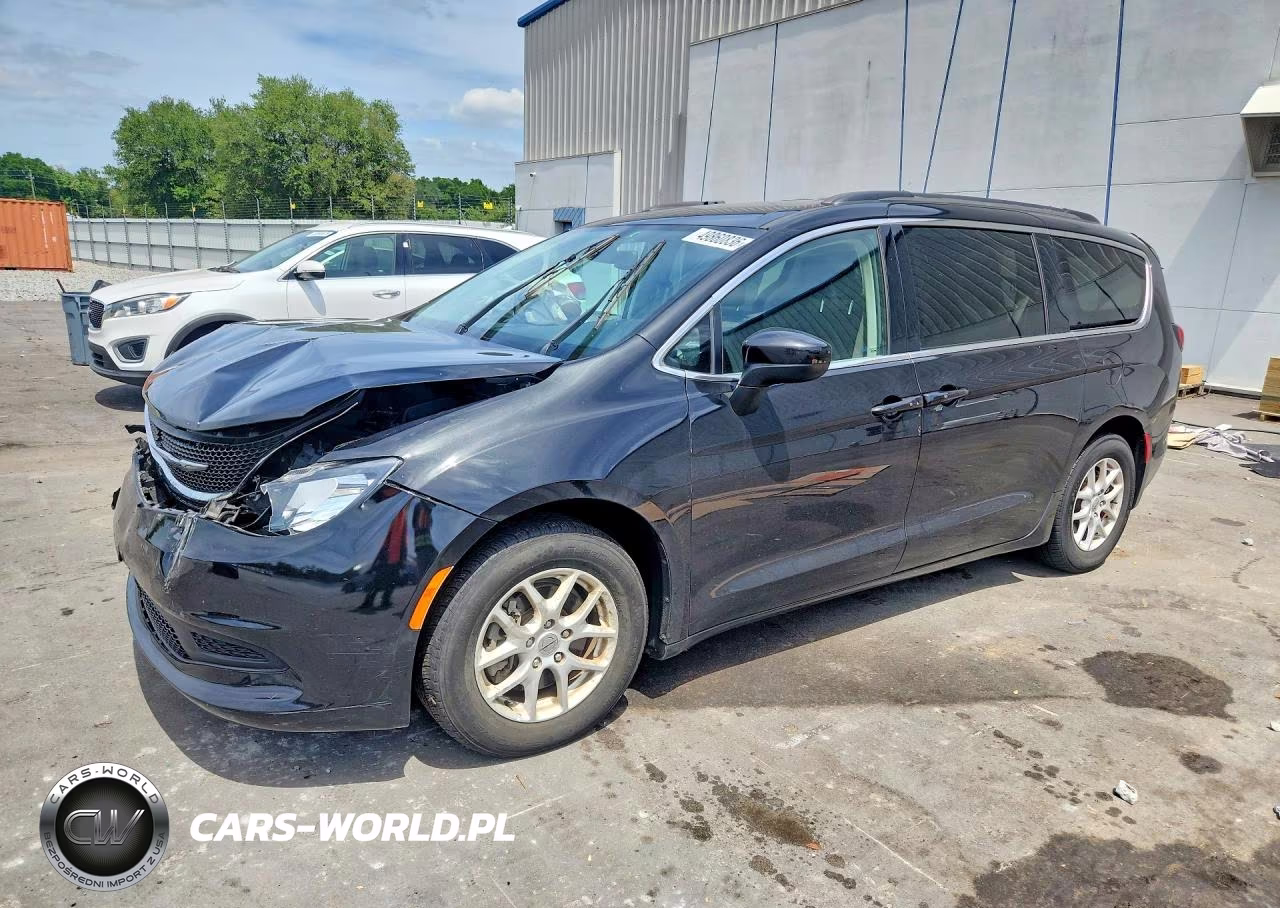 2021 Chrysler Voyager Lxi