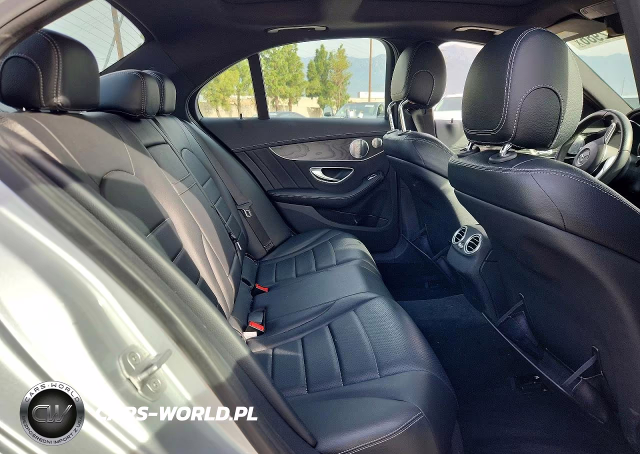 2015 Mercedes-Benz C 300 4Matic VIN:55SWF4KBXFU011689 - 10