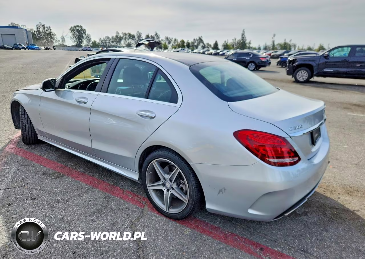 2015 Mercedes-Benz C 300 4Matic VIN:55SWF4KBXFU011689 - 2