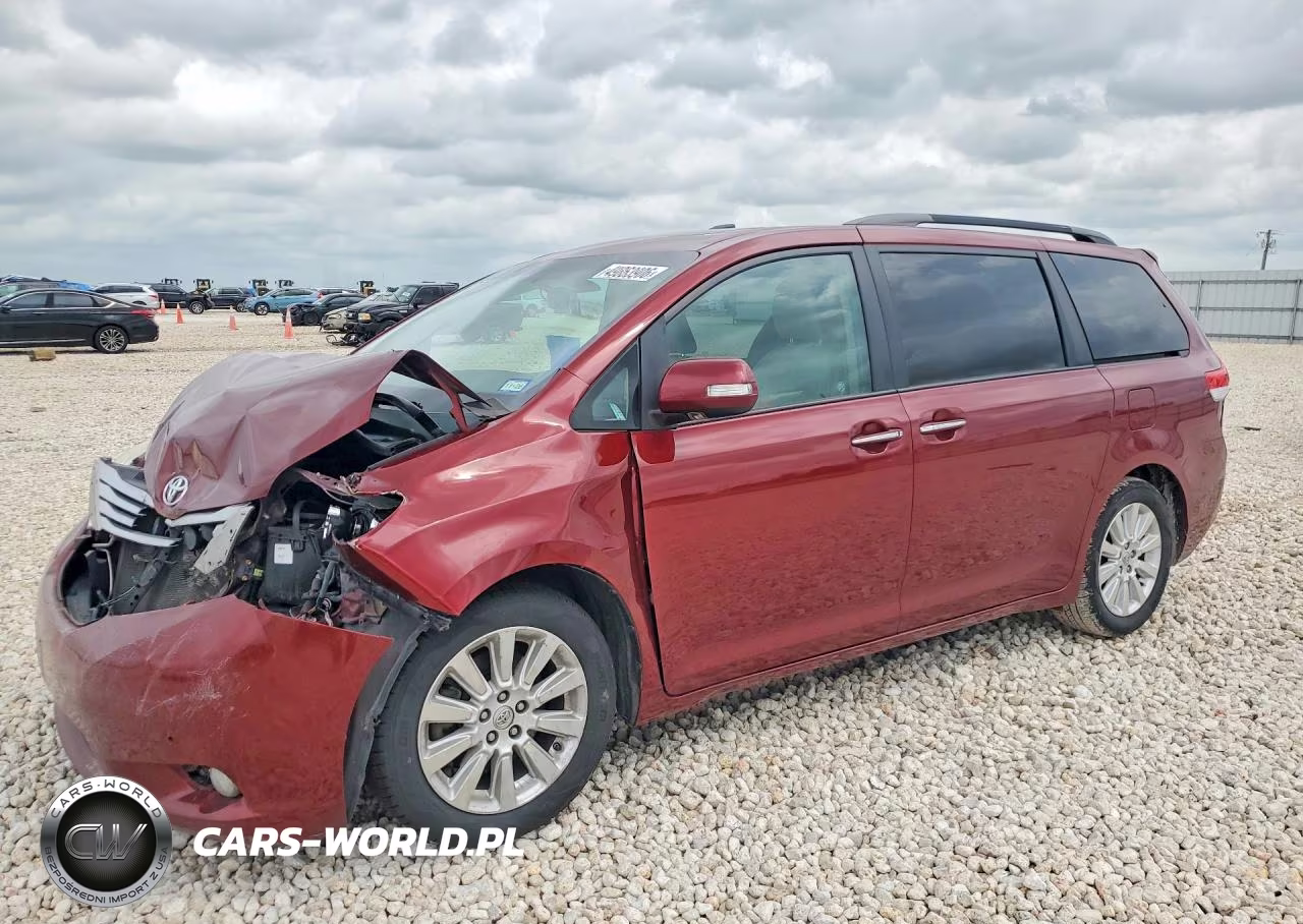 2014 Toyota Sienna Limited 7-Passenger