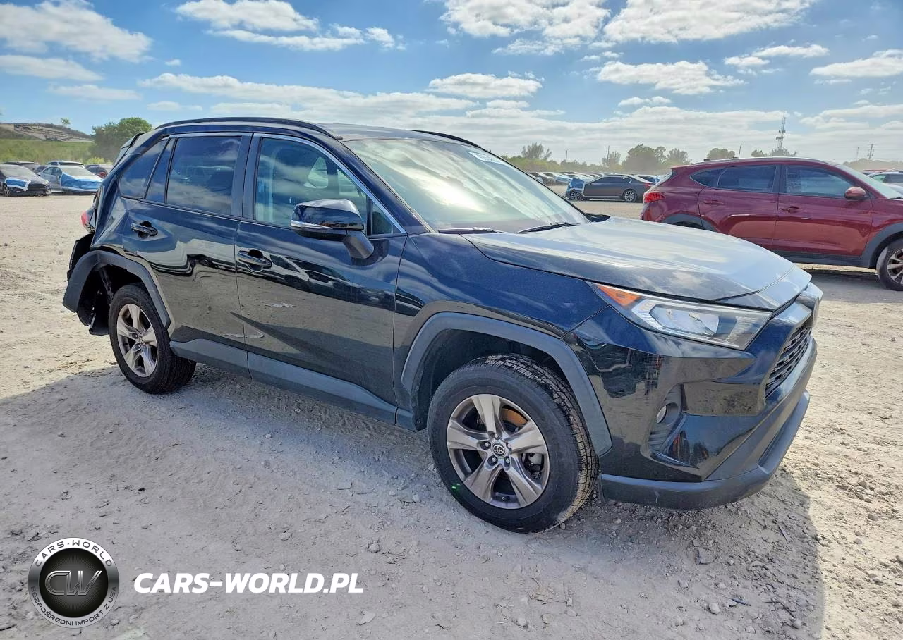 2021 Toyota Rav4 Xle VIN:2T3W1RFV8MW137669 - 4