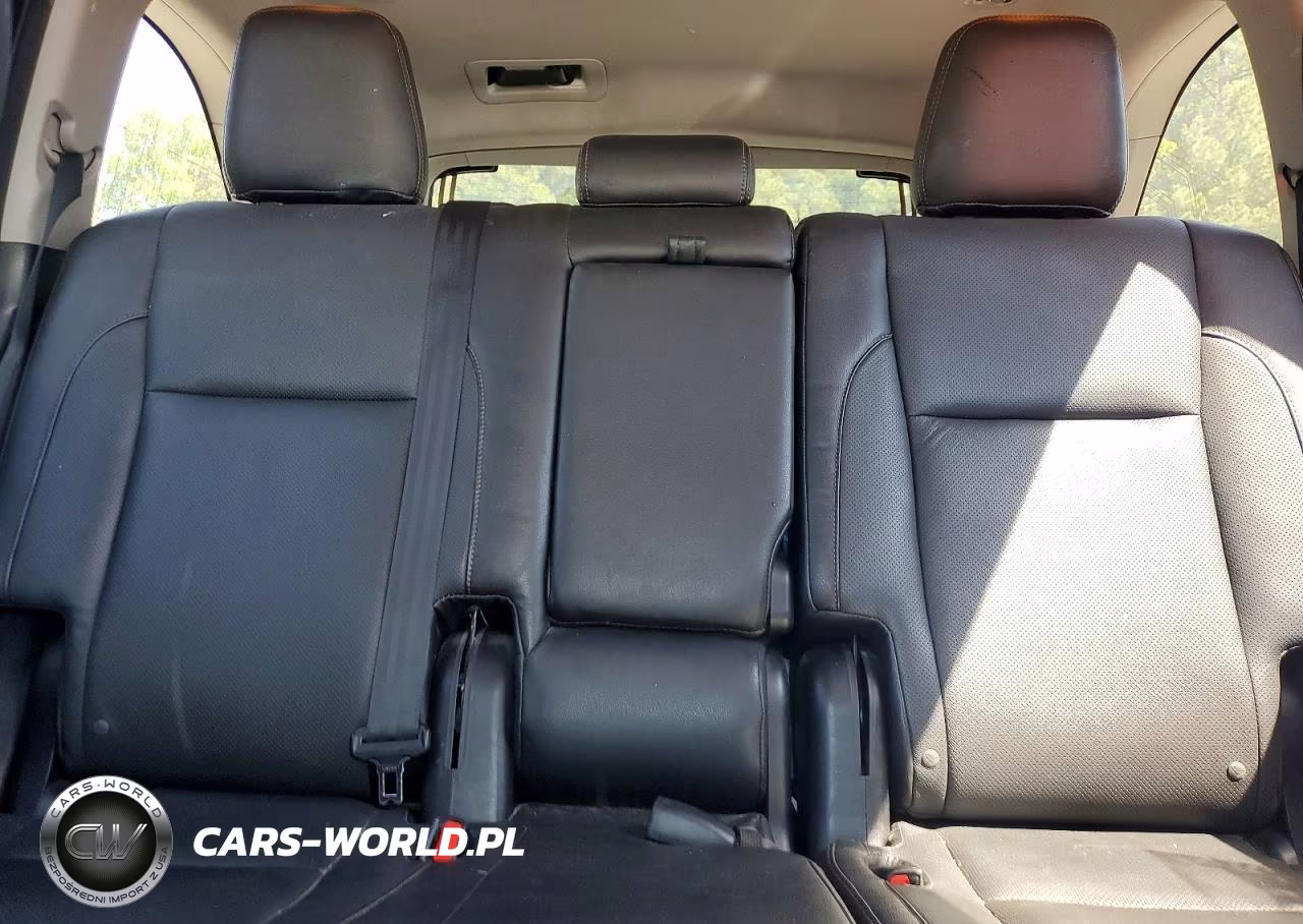 2015 Toyota Highlander Le Plus VIN:5TDZKRFH6FS090893 - 10