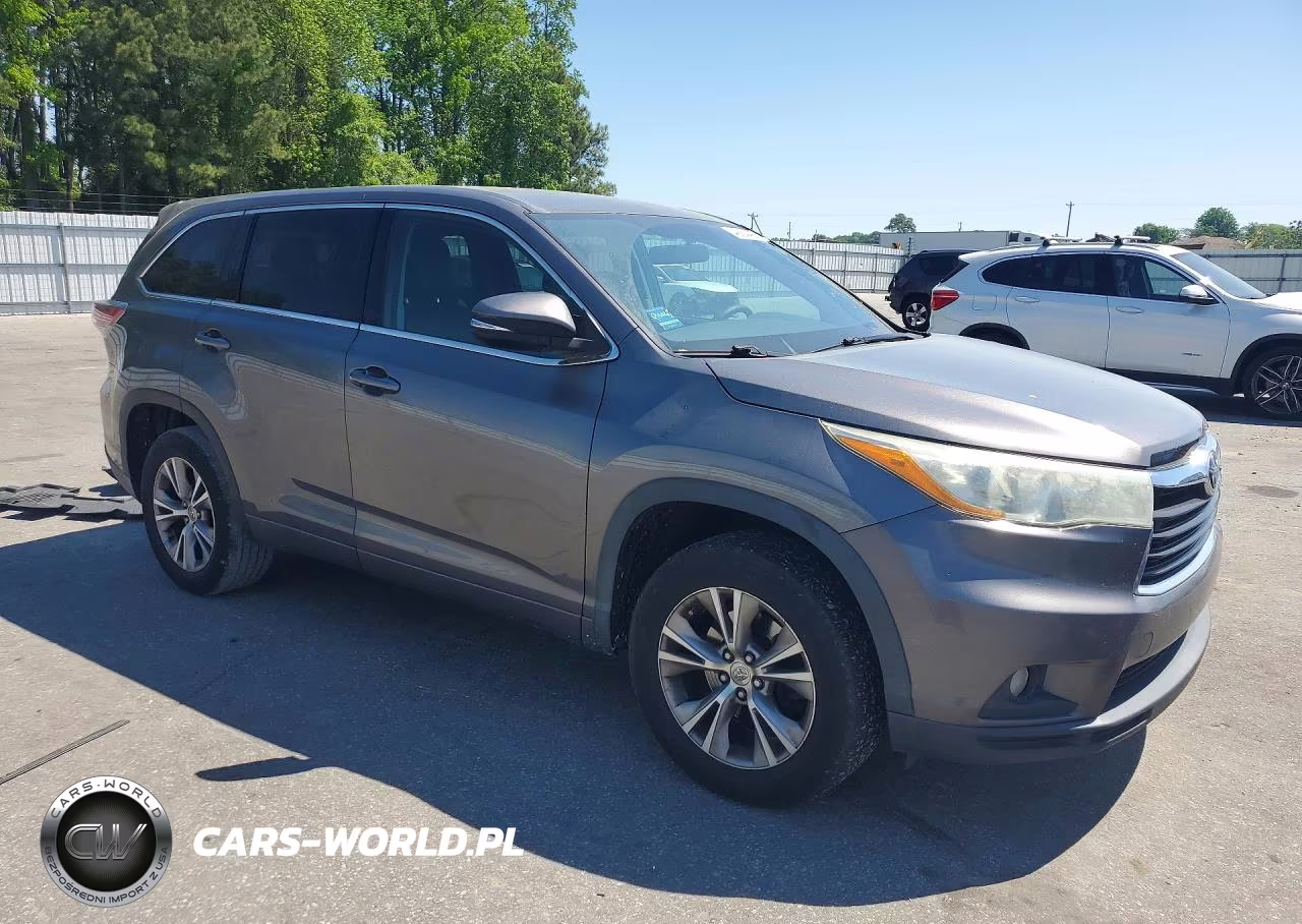 2015 Toyota Highlander Le Plus VIN:5TDZKRFH6FS090893 - 4