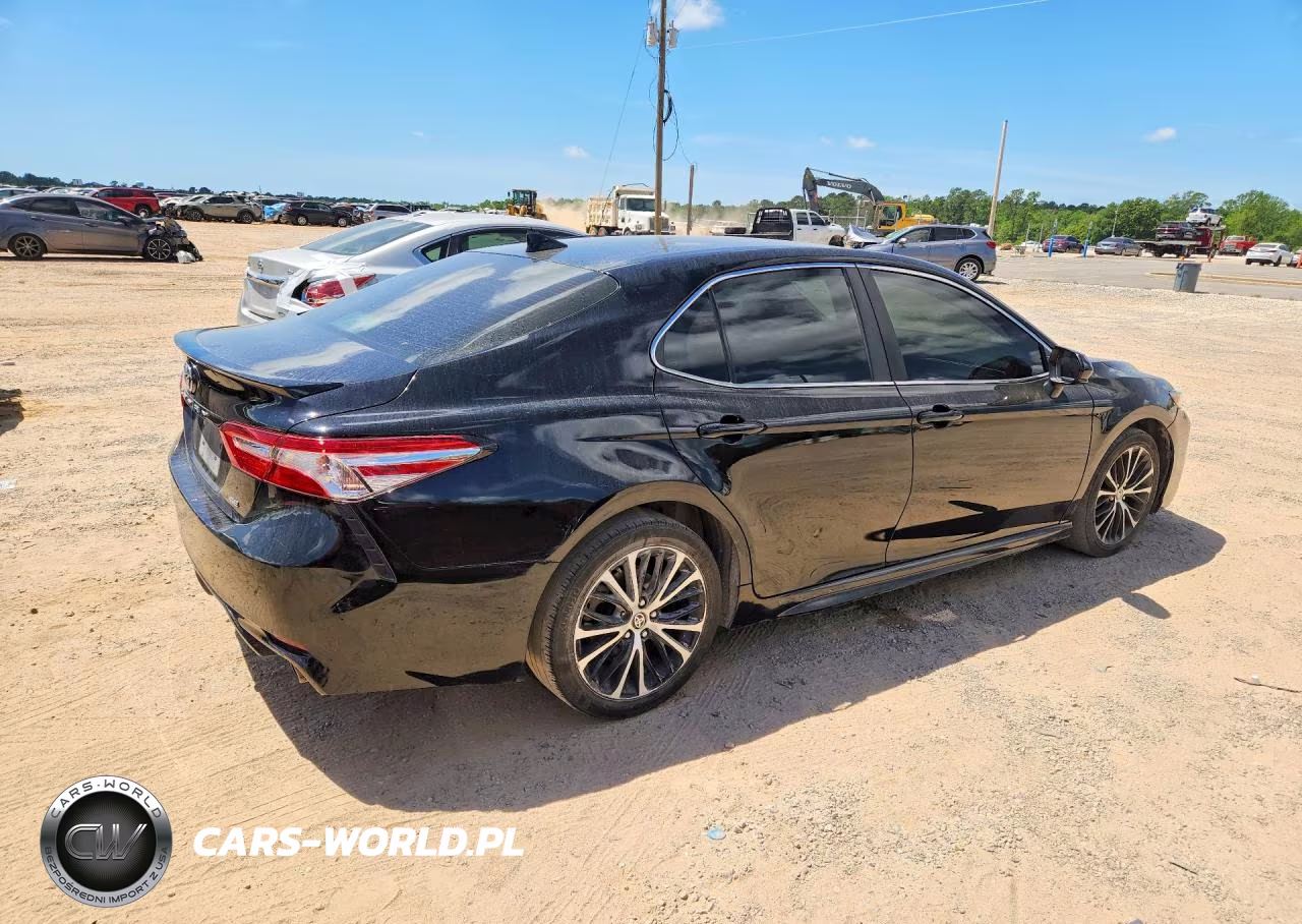 2020 Toyota Camry Se VIN:4T1G11AKXLU958167 - 3