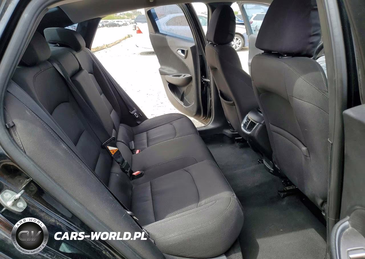2018 Chevrolet Malibu Lt VIN:1G1ZD5ST4JF179084 - 10