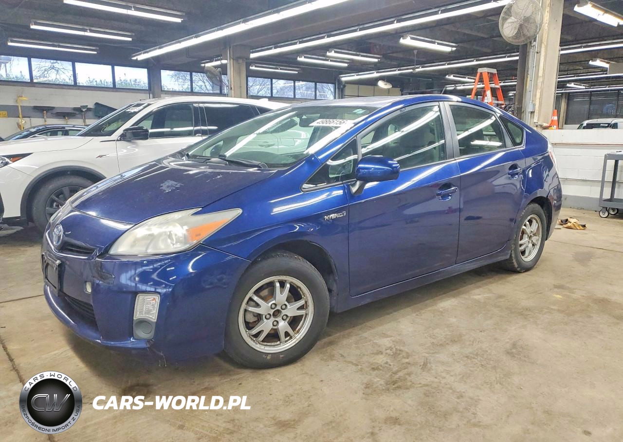 2011 Toyota Prius Two