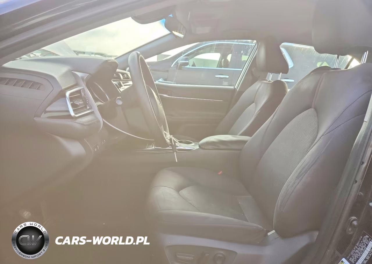 2018 Toyota Camry Le VIN:4T1B11HK2JU030091 - 7