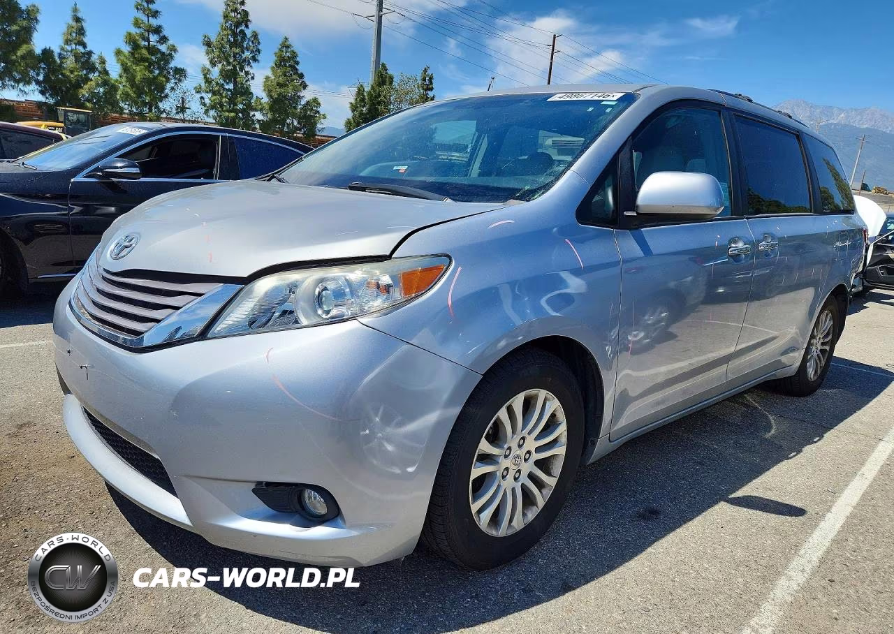 2016 Toyota Sienna Xle 8-Passenger