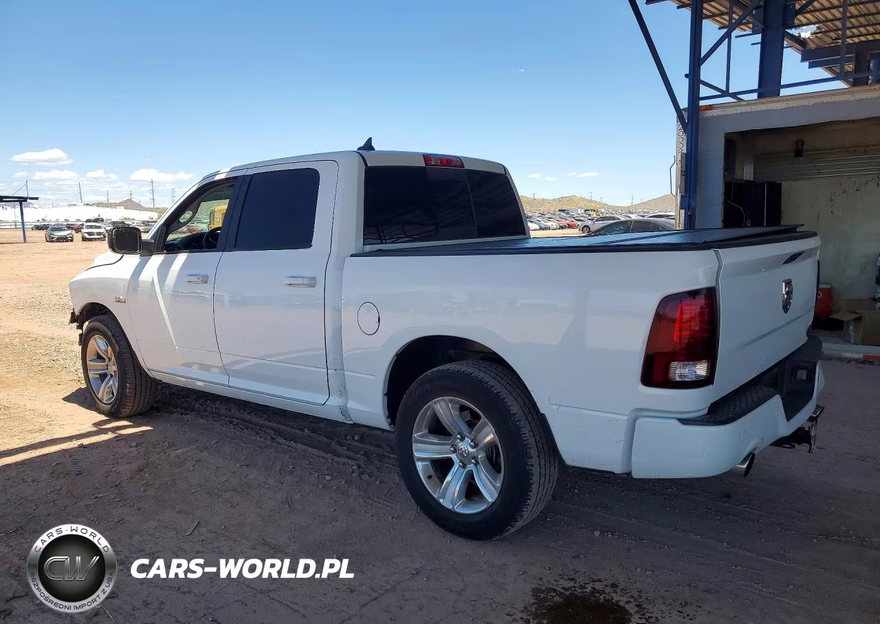 2016 Ram 1500 Sport VIN:1C6RR6MT4GS325809 - 2
