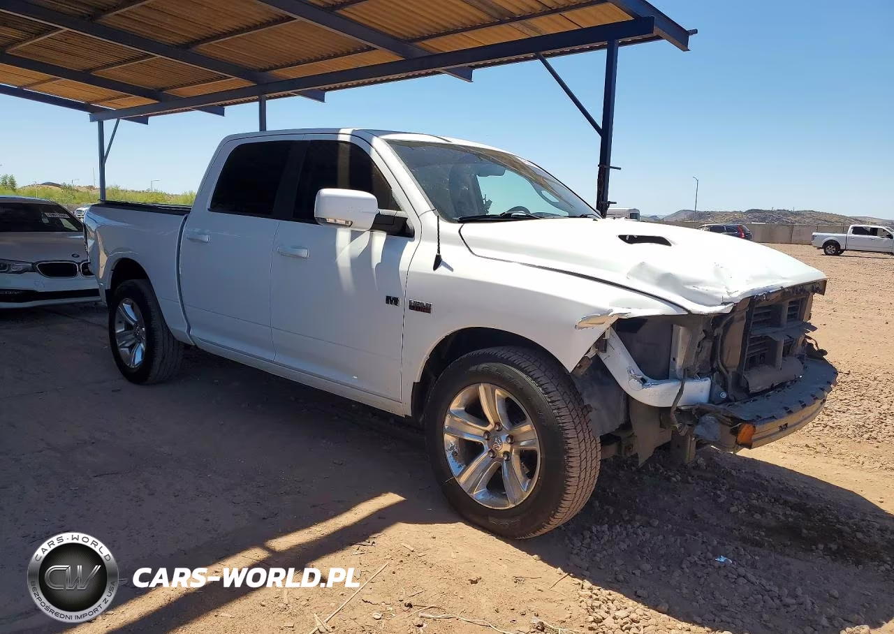 2016 Ram 1500 Sport VIN:1C6RR6MT4GS325809 - 4