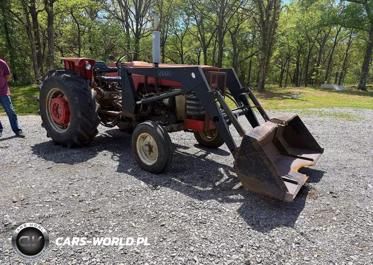 1970 Massey Ferguson 2000 Agriculture Tractor