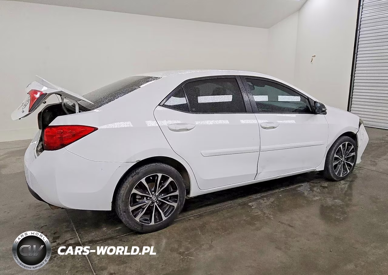 2019 Toyota Corolla Se VIN:5YFBURHE2KP906709 - 3