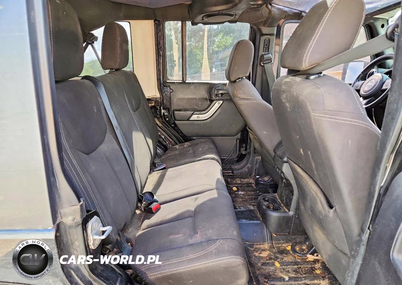 2014 Jeep Wrangler Unlimited Sahara VIN:1C4BJWEG9EL321555 - 11