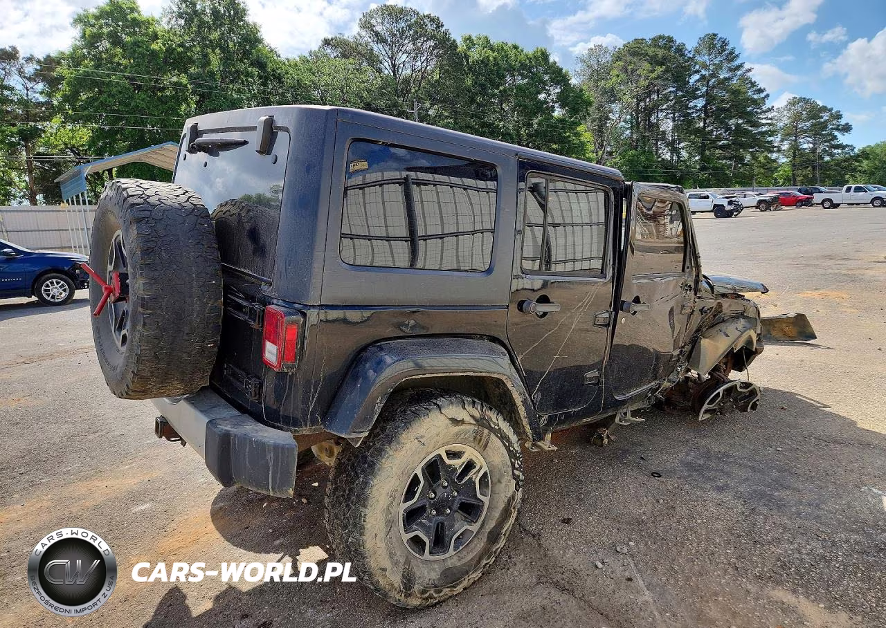 2014 Jeep Wrangler Unlimited Sahara VIN:1C4BJWEG9EL321555 - 3