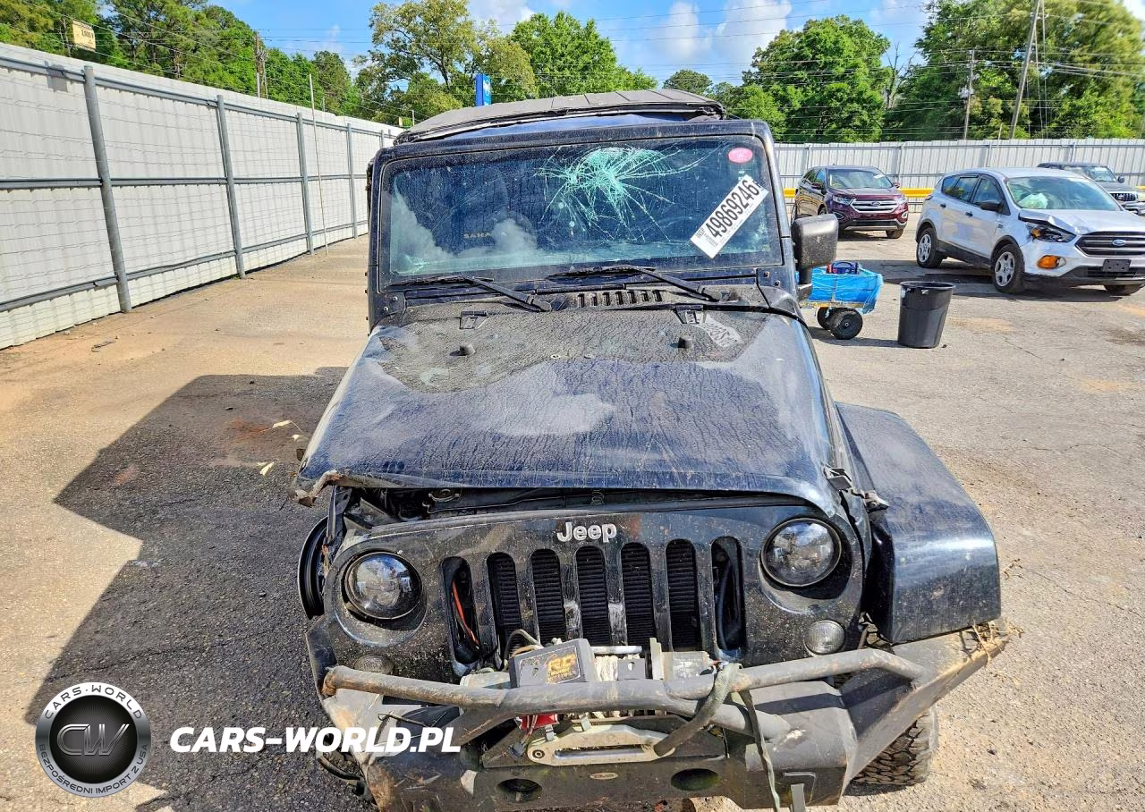 2014 Jeep Wrangler Unlimited Sahara VIN:1C4BJWEG9EL321555 - 5