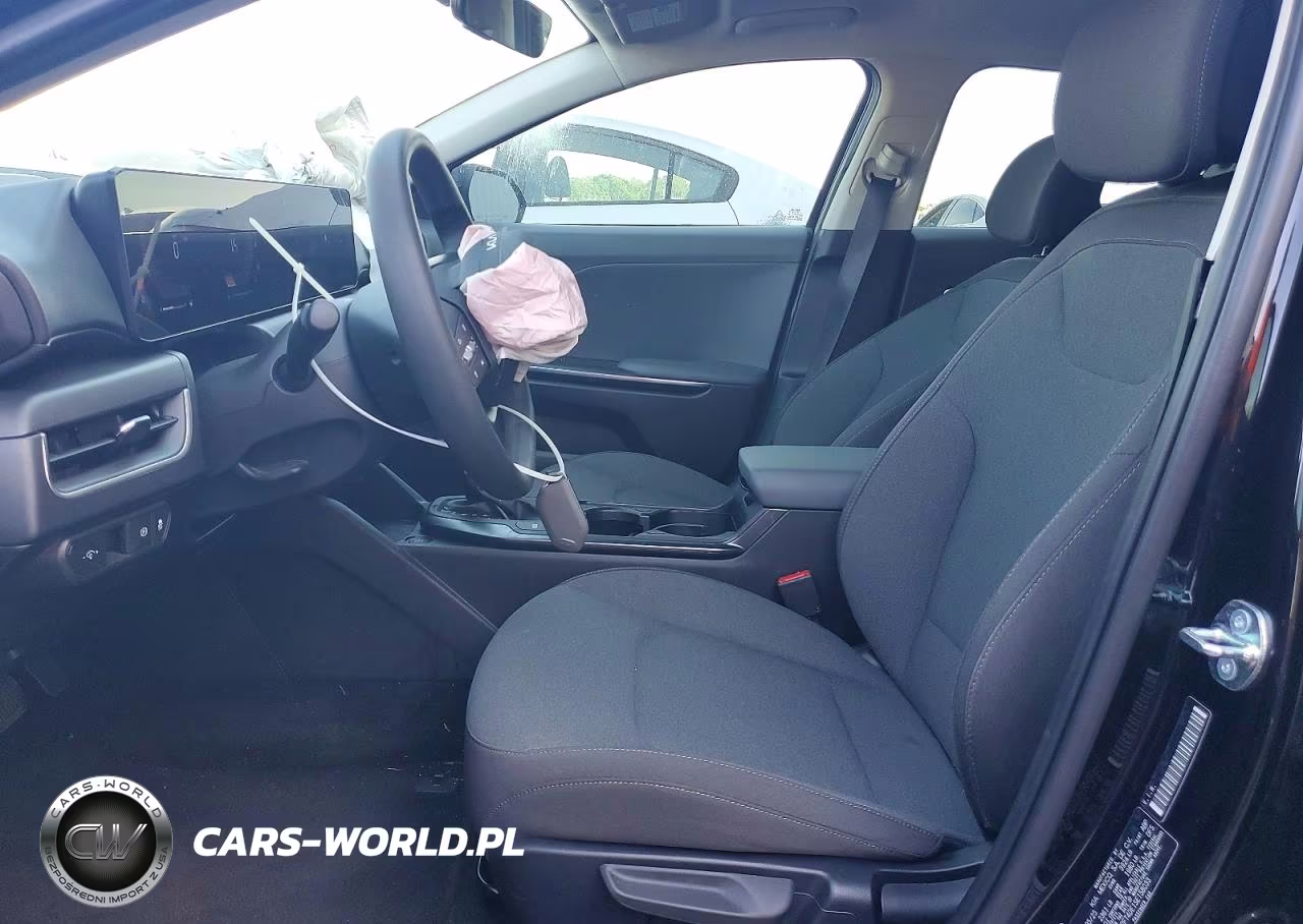 2025 Kia K4 Lx VIN:3KPFT4DE1SE158033 - 7