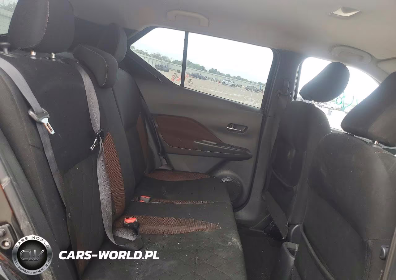 2019 Nissan Kicks Sr VIN:3N1CP5CU5KL514231 - 10
