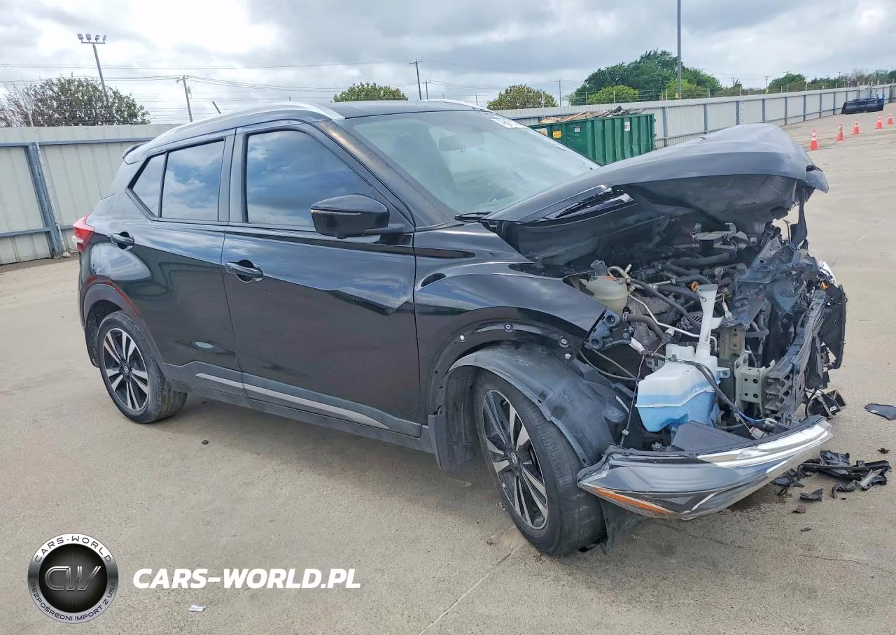 2019 Nissan Kicks Sr VIN:3N1CP5CU5KL514231 - 4