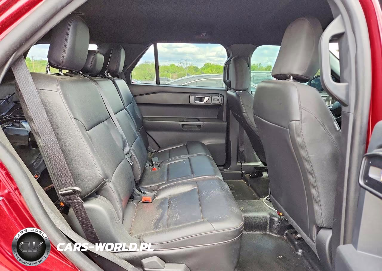 2023 Ford Explorer Police Interceptor VIN:1FM5K8AB2PGA63340 - 11