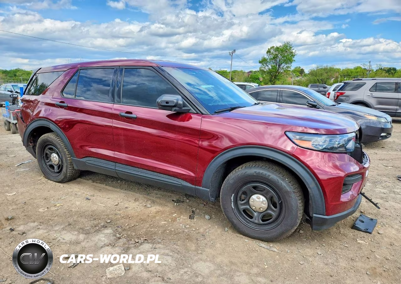 2023 Ford Explorer Police Interceptor VIN:1FM5K8AB2PGA63340 - 4