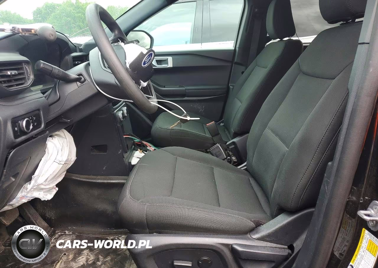 2025 Ford Explorer Police Interceptor VIN:1FM5K8ABXSGA50683 - 7
