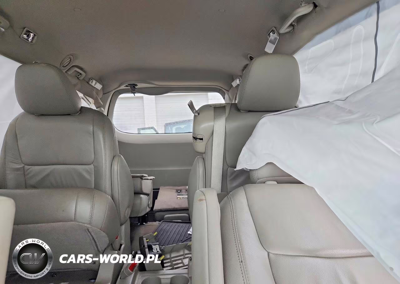 2017 Toyota Sienna Xle 8-Passenger VIN:5TDYZ3DC3HS885284 - 10