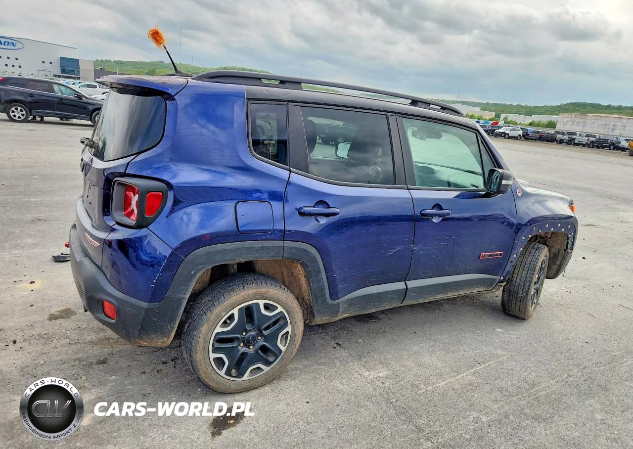2016 Jeep Renegade Trailhawk VIN:ZACCJBCT6GPD35537 - 3