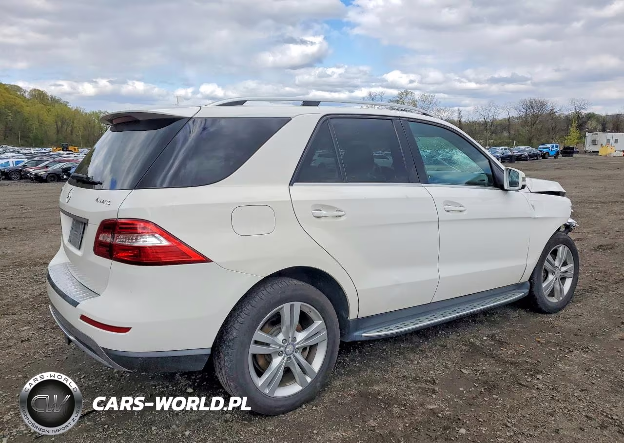 2015 Mercedes-Benz Ml 350 4Matic VIN:4JGDA5HBXFA444535 - 3