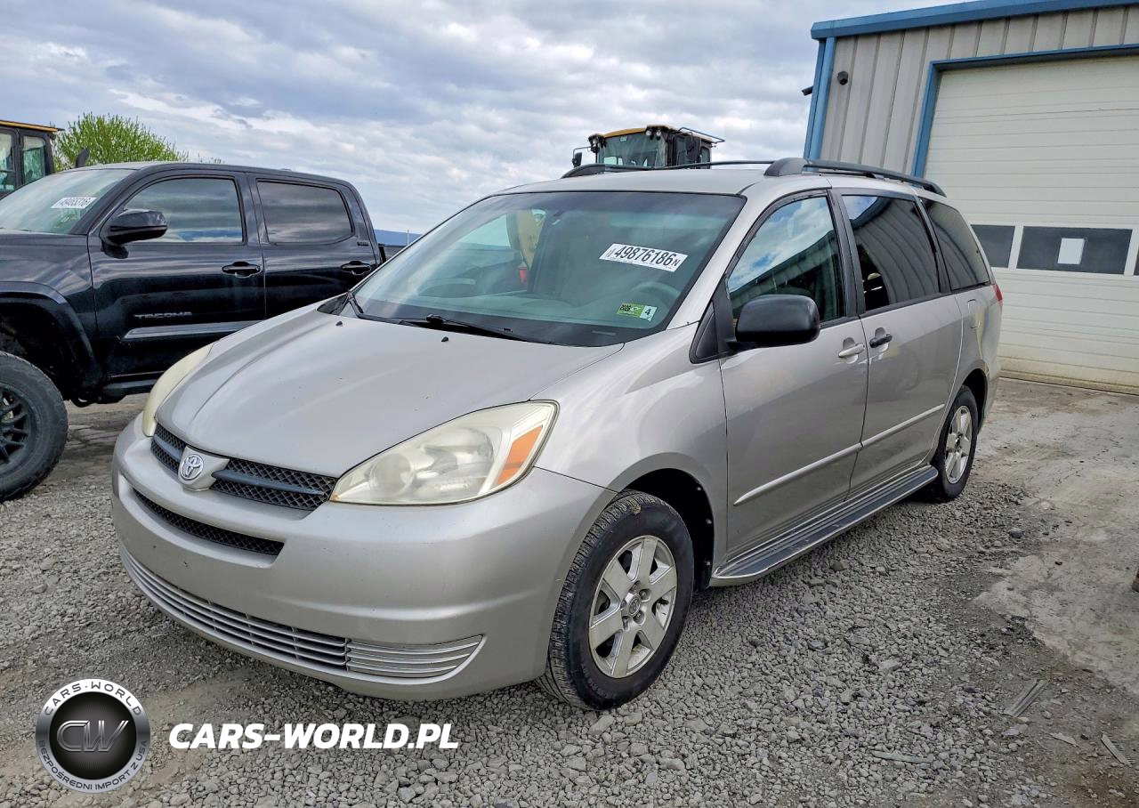 2004 Toyota Sienna Le 8 Passenger